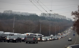 На ряде улиц Кишинева движение затруднено