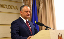 Dodon în inspecţie la poligonul militar de la Bulboaca