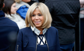 Cum arată cea mai sobră ţinută adoptată de Brigitte Macron FOTO