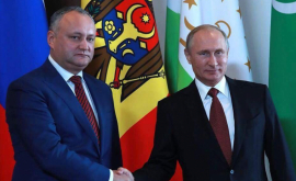 Dodon la felicitat pe Putin cu ocazia Zilei Unității Naționale a Rusiei