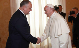 Dodon sa întîlnit cu Papa Francisc FOTO