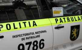 Au încercat să mituiască doi poliţişti dar au fost denunţaţi