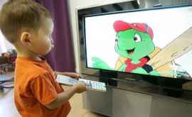 Как долго детям можно смотреть ТВ