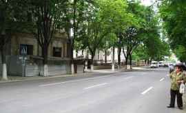 Столичную улицу Букурешть расширили дополнительной полосой