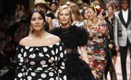 Prezentare cu modele din anii 90 pentru Dolce Gabbana FOTO