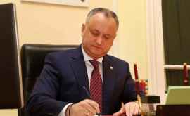 Dodon către profesori Vă mulțumesc în numele elevilor de ieri de azi și de mîine