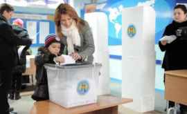 Dodon îndemnat să întoarcă Parlamentului legea care permite agitația electorală în ziua alegerilor
