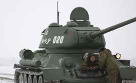 Treizeci de tancuri au fost aduse din Laos în Rusia