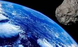 Un asteroid uriaș va trece pe lîngă Pămînt