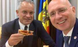 Dodon comentează fotografia în care Plahotniuc și Filip mănîncă împreună