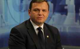 Новый министр внутренних дел Андрей Нэстасе был представлен своим коллегам