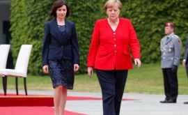 Меркель Европейская комиссия уже четко сказала что поможет Молдове