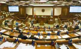 Парламент внес поправки в законодательство о памятных и праздничных днях