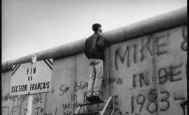 Ровно 30 лет назад пала Берлинская стена
