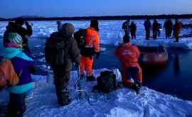 Около 600 любителей подлёдной рыбалки вынесло на льдине в море
