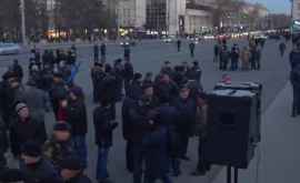 ВИДЕО подтверждающее что люди были доставлены организованно на протест олигархов