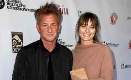 Nuntă la Hollywood Celebrul actor Sean Penn sa căsătorit Soția sa este mai tânără cu 32 de ani