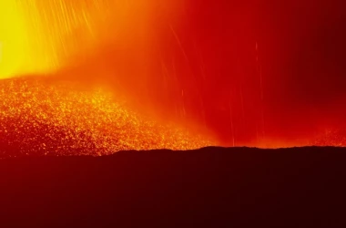 Cum s-a văzut de pe mare erupția vulcanului Etna