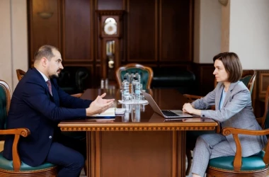 Maia Sandu a discutat despre îmbunătățirea serviciilor sociale cu ministrul Alexei Buzu